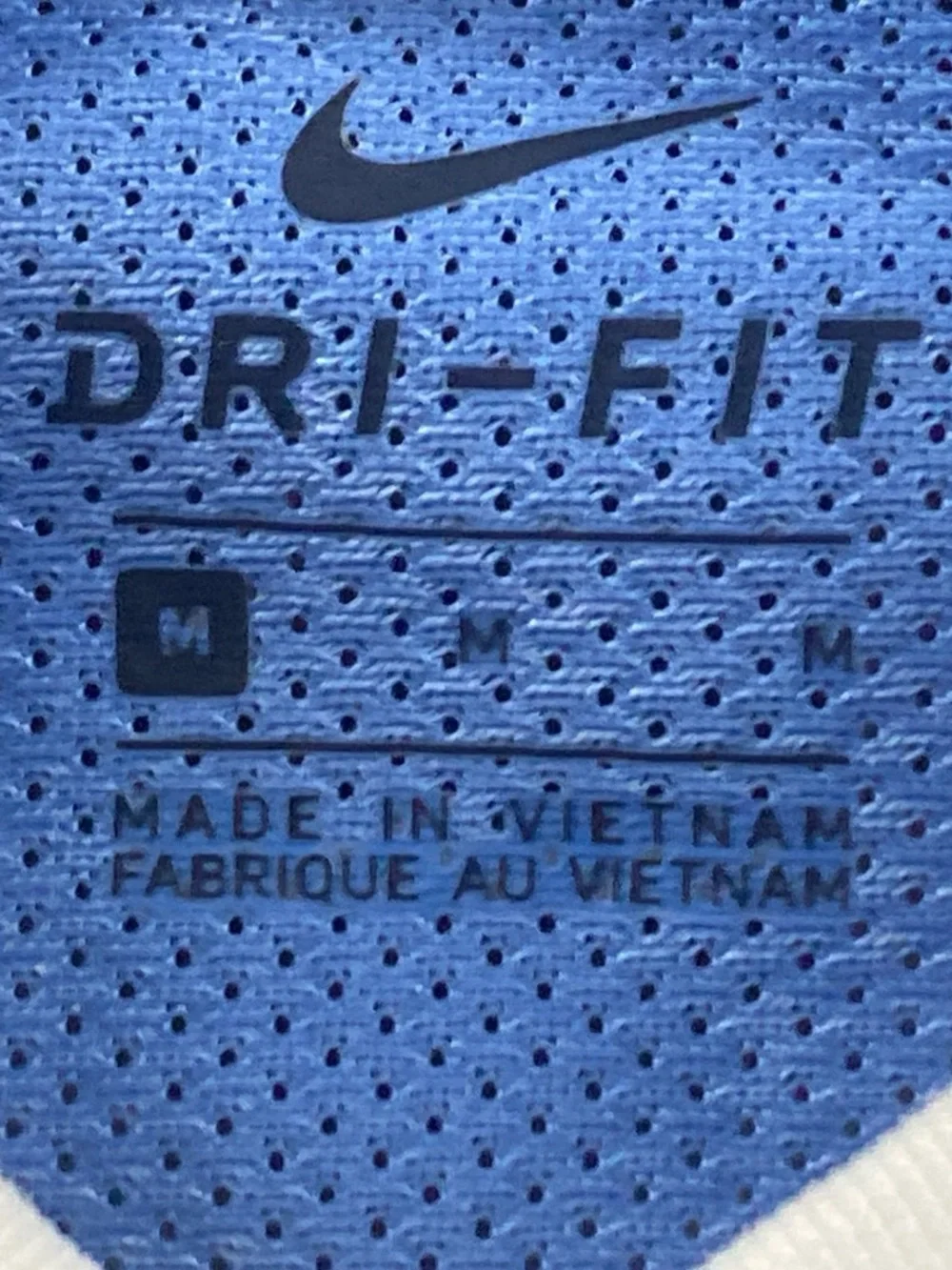 Nike Derby III Soccer Jersey NWT Kids Medium Sky Blue/White DRI-FIT CW3834-448
